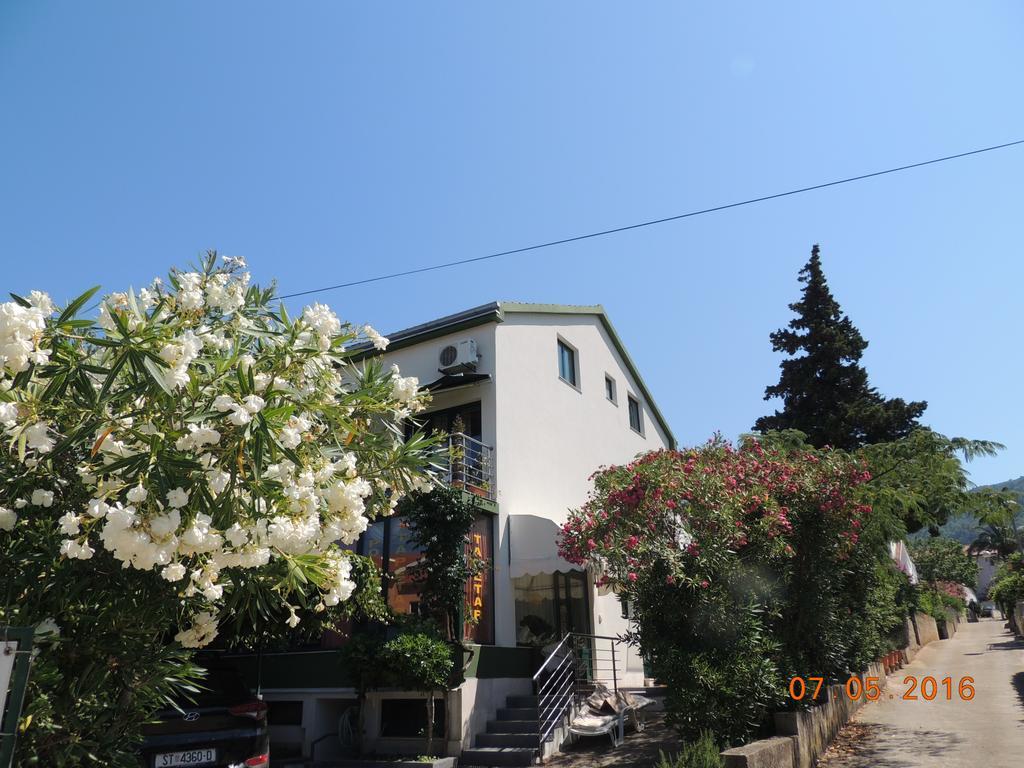 Apartments Suljic - Cash Only Property Старий Град Екстер'єр фото