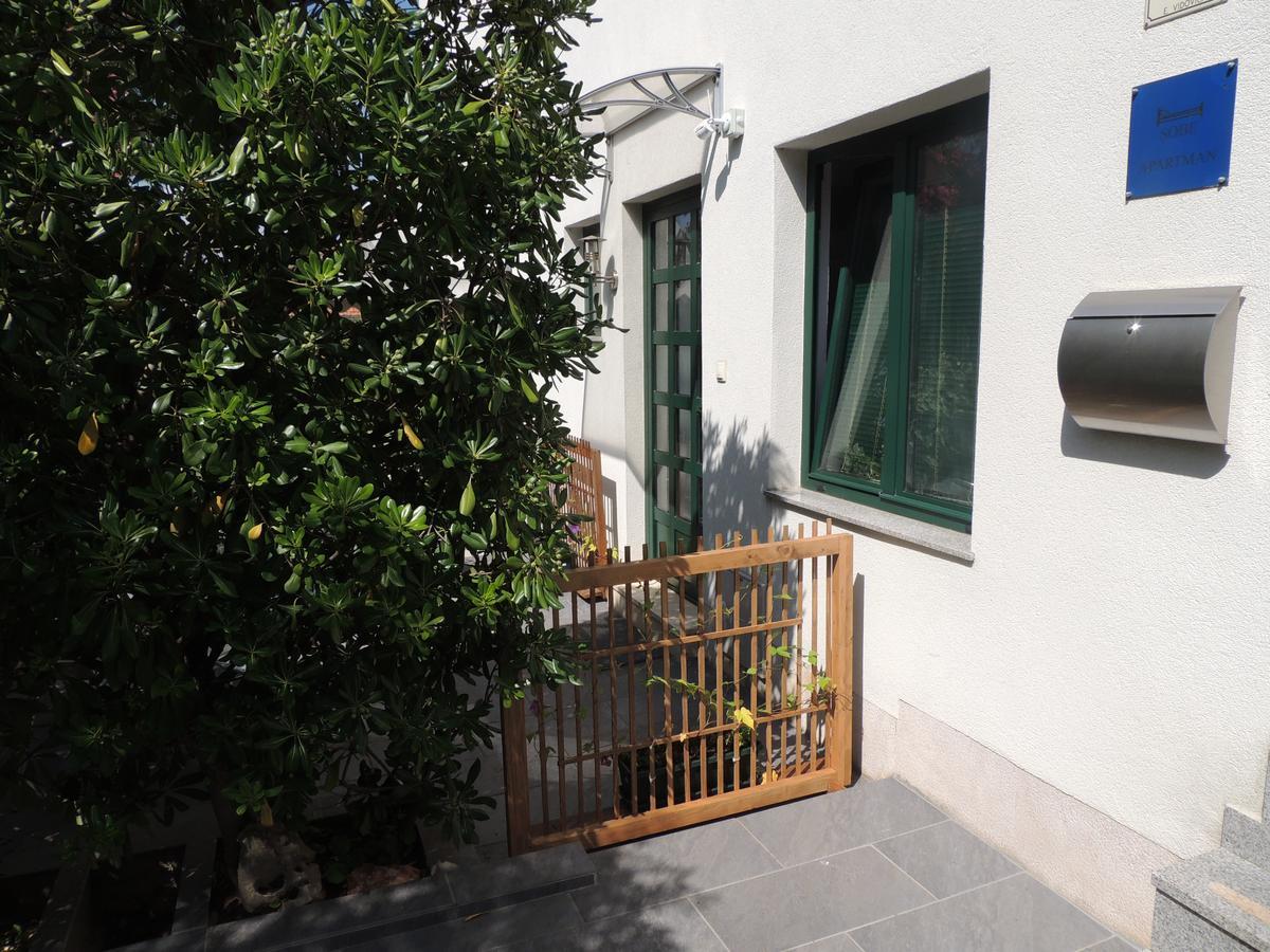 Apartments Suljic - Cash Only Property Старий Град Екстер'єр фото