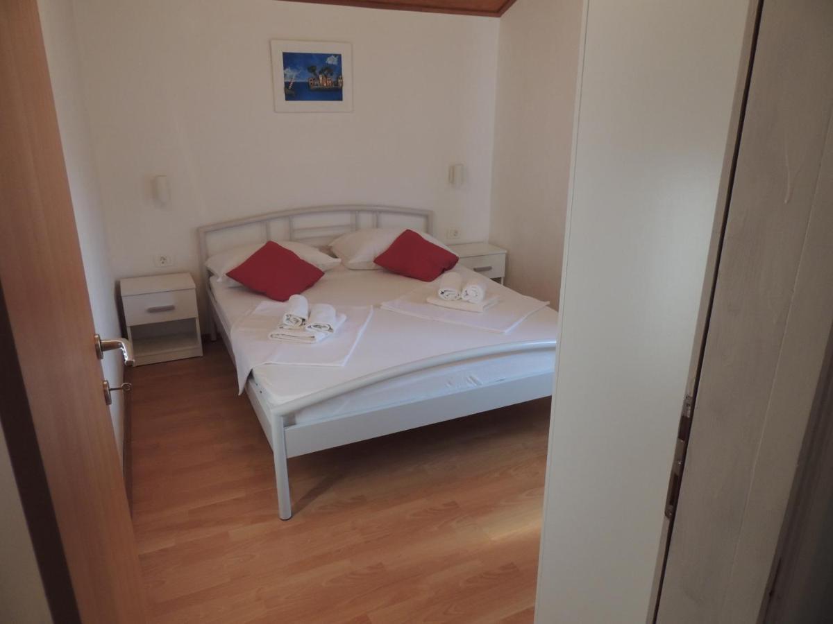 Apartments Suljic - Cash Only Property Старий Град Екстер'єр фото