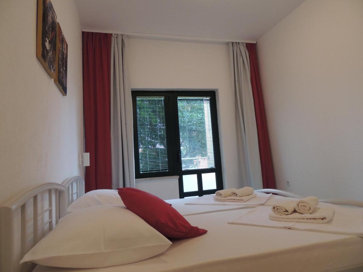 Apartments Suljic - Cash Only Property Старий Град Екстер'єр фото